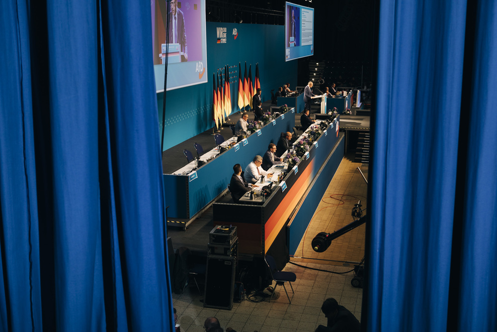 Europa, Deutschland, NRW, Essen, Juni 2024: Blicvk auf die Bühne des AFD Parteitag in Essen. Foto: Rafael Heygster